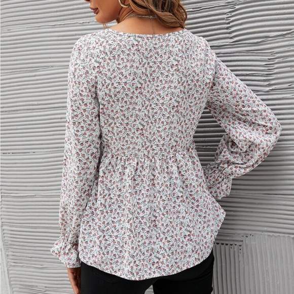 Floral Scoop Neck Peplum Blouse - Picture 4 of 8